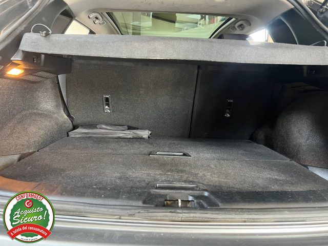 NISSAN Qashqai usata, con Controllo automatico clima
