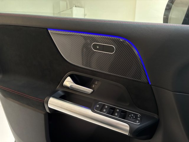 MERCEDES-BENZ GLA 200 usata, con Touch screen