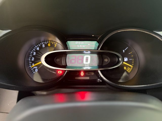RENAULT Clio usata, con Volante multifunzione