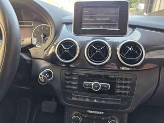 MERCEDES-BENZ B 180 usata, con Specchietti laterali elettrici