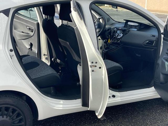 LANCIA Ypsilon usata 23