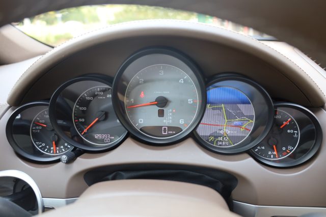 PORSCHE Cayenne usata, con Leve al volante