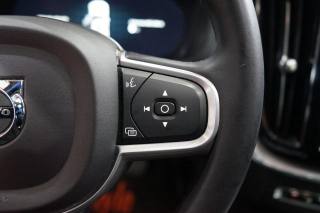 VOLVO XC60 usata, con Sensori di parcheggio anteriori