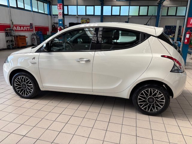 LANCIA Ypsilon usata, con Airbag Passeggero