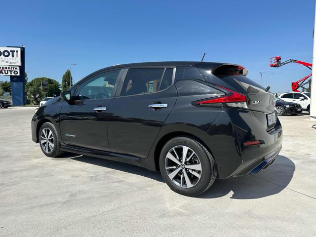 NISSAN Leaf usata, con Autoradio