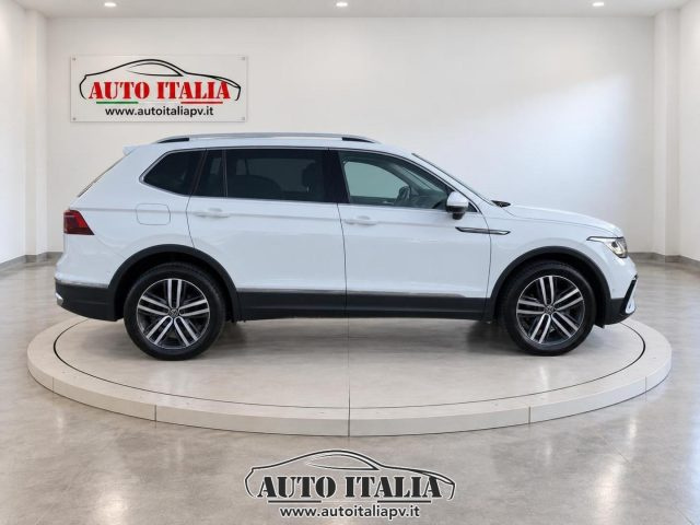VOLKSWAGEN Tiguan Allspace usata, con Autoradio