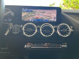 MERCEDES-BENZ GLA 200 usata, con Controllo elettronico della corsia