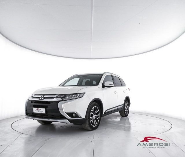 MITSUBISHI Outlander usata 0