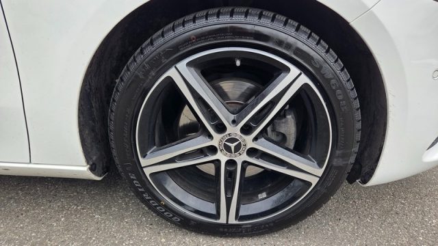 MERCEDES-BENZ A 200 usata, con Autoradio