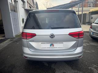 VOLKSWAGEN Touran usata, con Autoradio