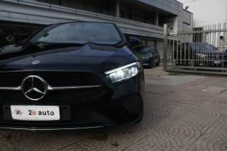 MERCEDES-BENZ A 180 usata, con Autoradio digitale