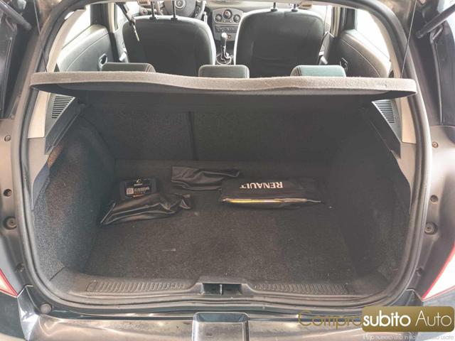 RENAULT Clio usata, con Controllo trazione