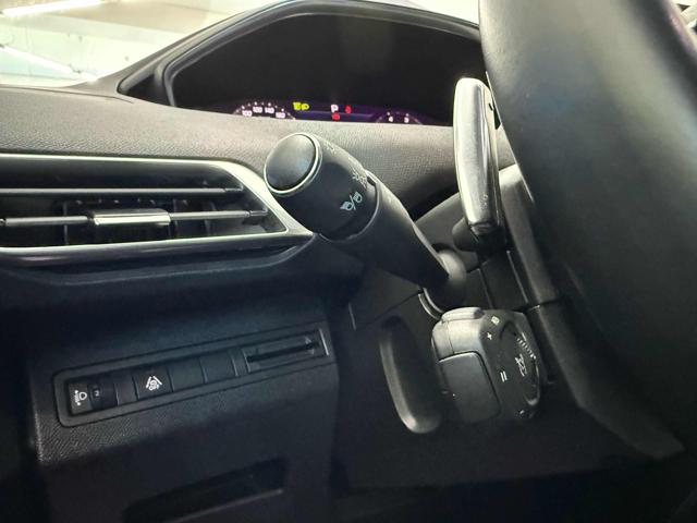 PEUGEOT 3008 usata 27