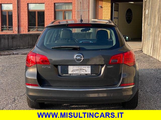 OPEL Astra usata, con Cerchi in lega