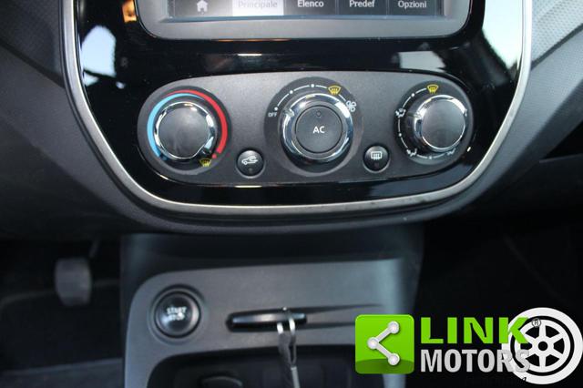 RENAULT Captur usata, con Autoradio digitale
