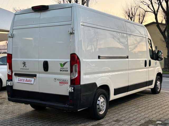 PEUGEOT Boxer usata, con Autoradio