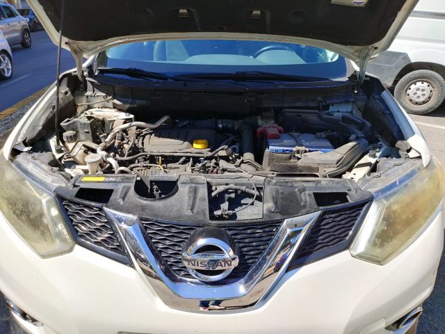 NISSAN X-Trail usata, con USB