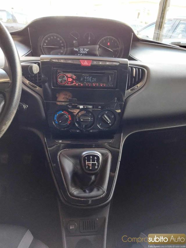 LANCIA Ypsilon usata 19