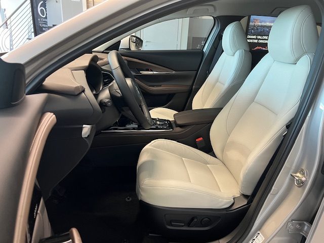 MAZDA CX-30 usata, con Autoradio