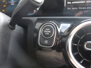 MERCEDES-BENZ A 180 usata, con Bracciolo