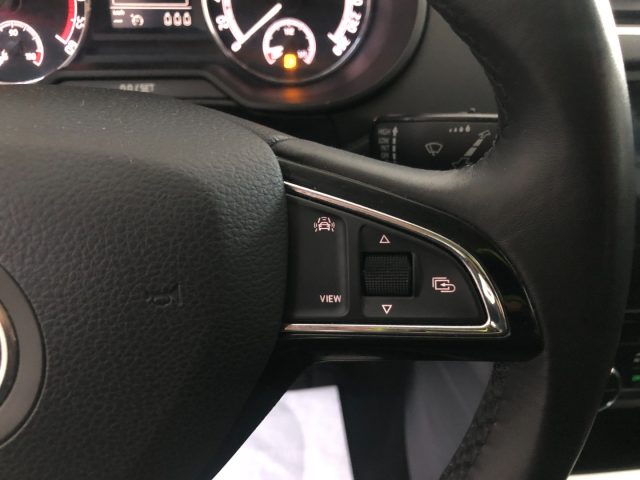 SKODA Octavia usata, con Airbag testa