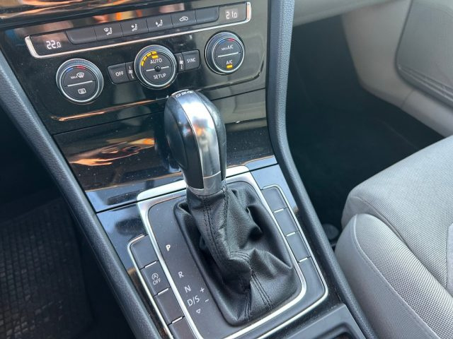 VOLKSWAGEN Golf usata, con Controllo trazione