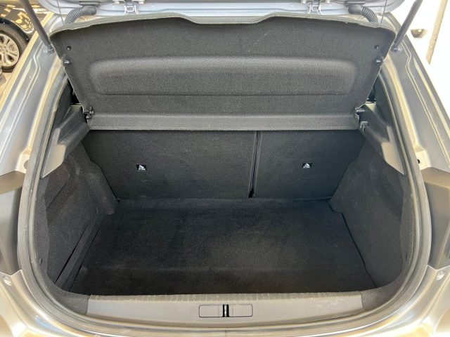 PEUGEOT 208 usata, con Boardcomputer