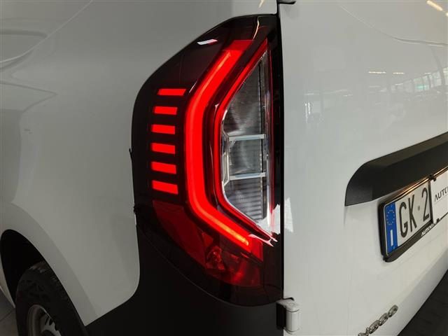 RENAULT Kangoo usata 23