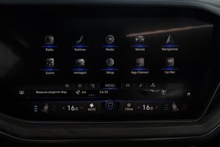 VOLKSWAGEN Touareg usata, con Fari LED