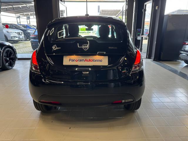 LANCIA Ypsilon usata, con Autoradio