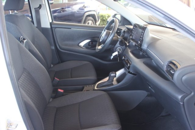 TOYOTA Yaris usata, con Cruise Control