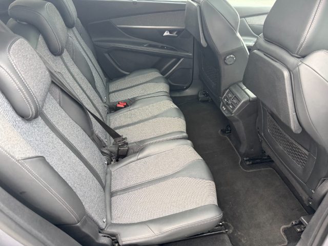 PEUGEOT 5008 usata, con Servosterzo