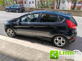FORD Fiesta usata, con Sound system