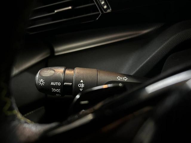 PEUGEOT 308 usata, con Interni in pelle