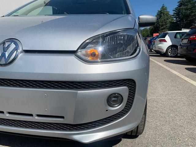 VOLKSWAGEN up! usata, con Specchietti laterali elettrici
