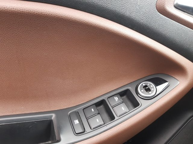 HYUNDAI i20 usata, con USB