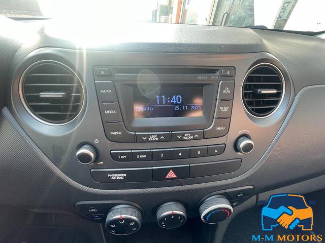 HYUNDAI i10 usata, con Sedile posteriore sdoppiato