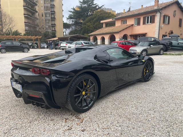 FERRARI SF90 usata, con Servosterzo