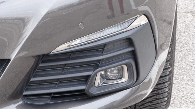 PEUGEOT 308 usata, con Volante multifunzione