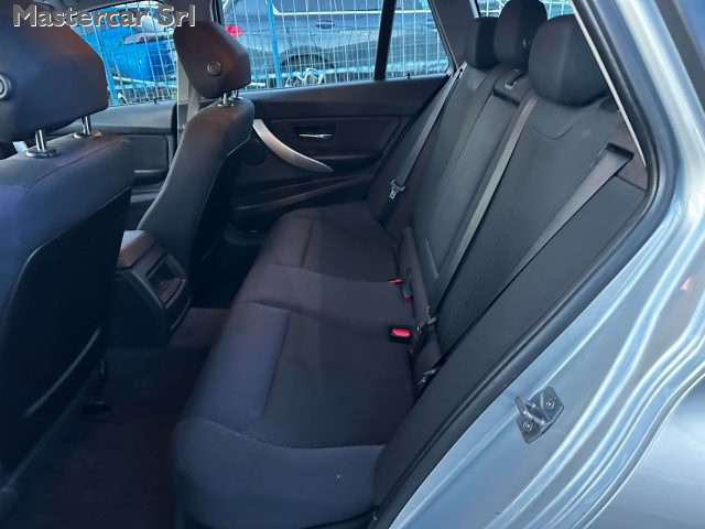 BMW 320 usata, con USB