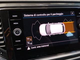 VOLKSWAGEN T-Roc usata 12