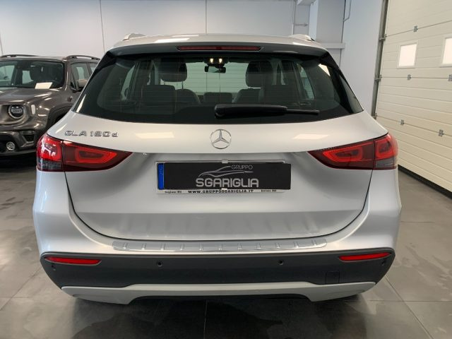 MERCEDES-BENZ GLA 180 usata, con Supporto lombare