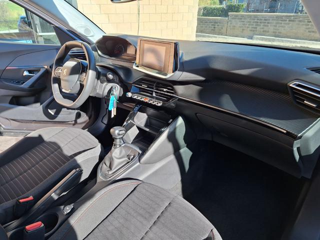 PEUGEOT 2008 usata 15
