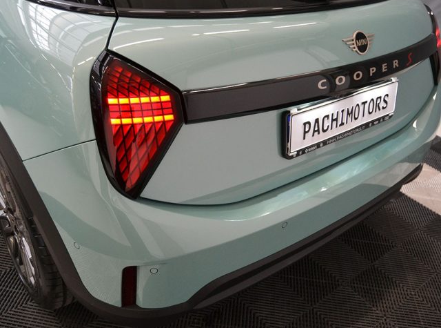 MINI Cooper S usata, con Touch screen
