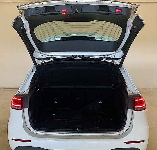 MERCEDES-BENZ B 180 usata, con Sistema di navigazione