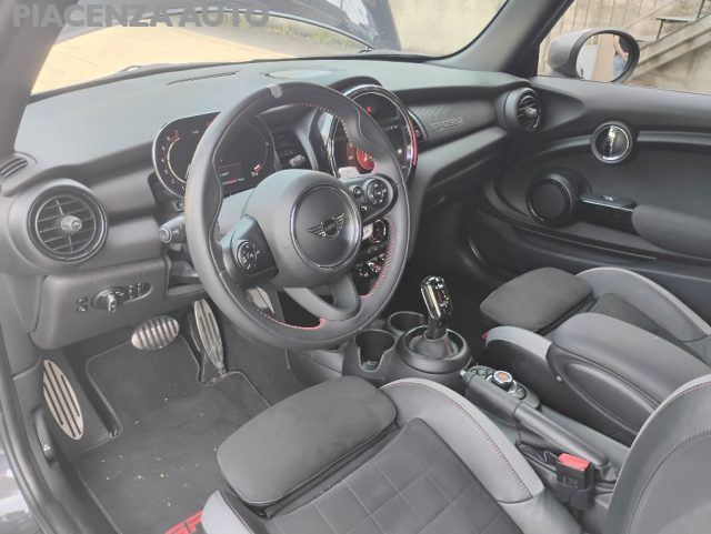 MINI John Cooper Works usata, con Boardcomputer