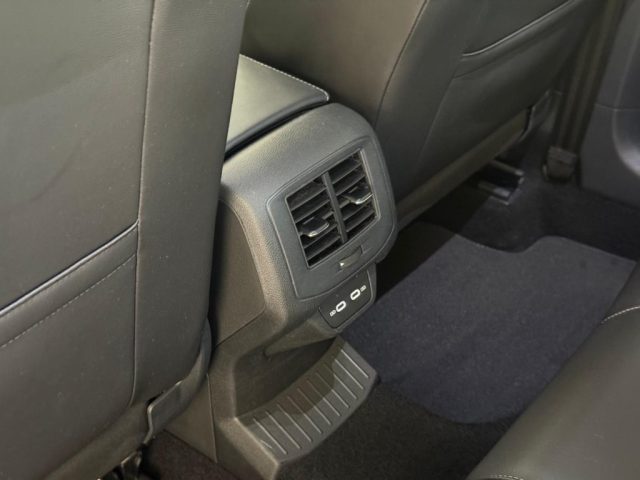 VOLKSWAGEN T-Roc usata, con Controllo trazione