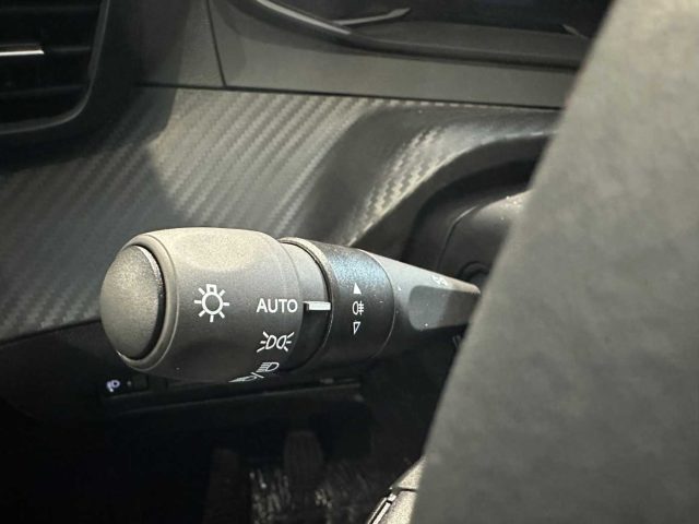 PEUGEOT 208 usata 25
