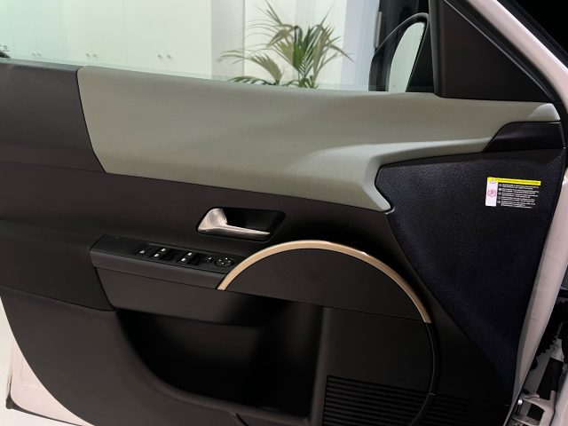 LANCIA Ypsilon usata, con USB