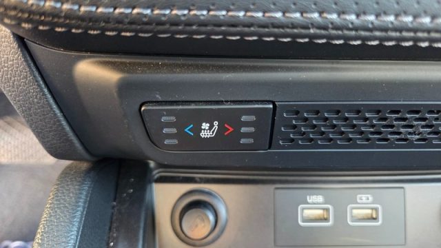 SSANGYONG Rexton Sports usata, con Luci diurne LED